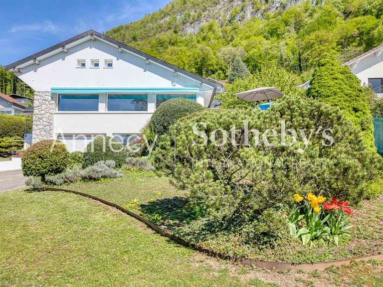Maison Annecy-le-Vieux - 5 chambres - 230m²
