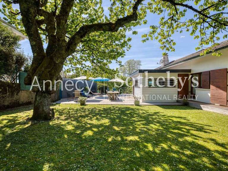 Maison Annecy-le-Vieux - 5 chambres - 230m²