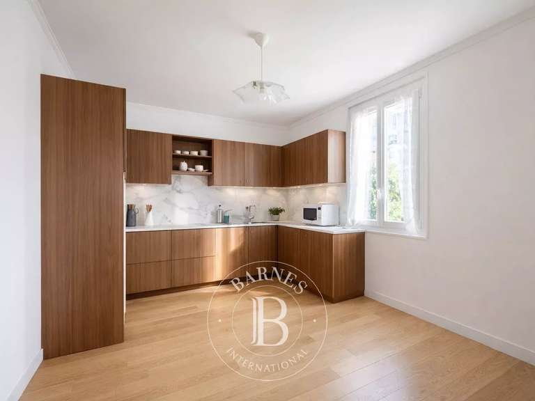 Maison Annecy-le-Vieux - 3 chambres - 214m²