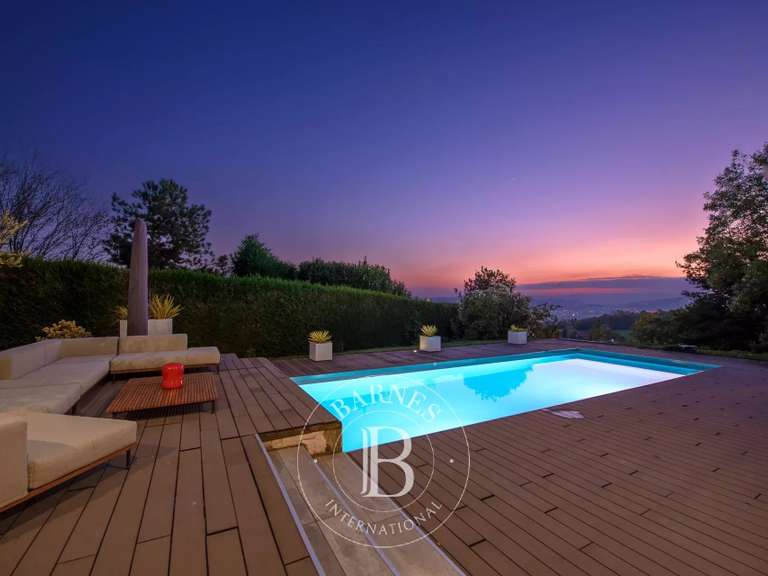 Maison Annecy-le-Vieux - 5 chambres - 330m²