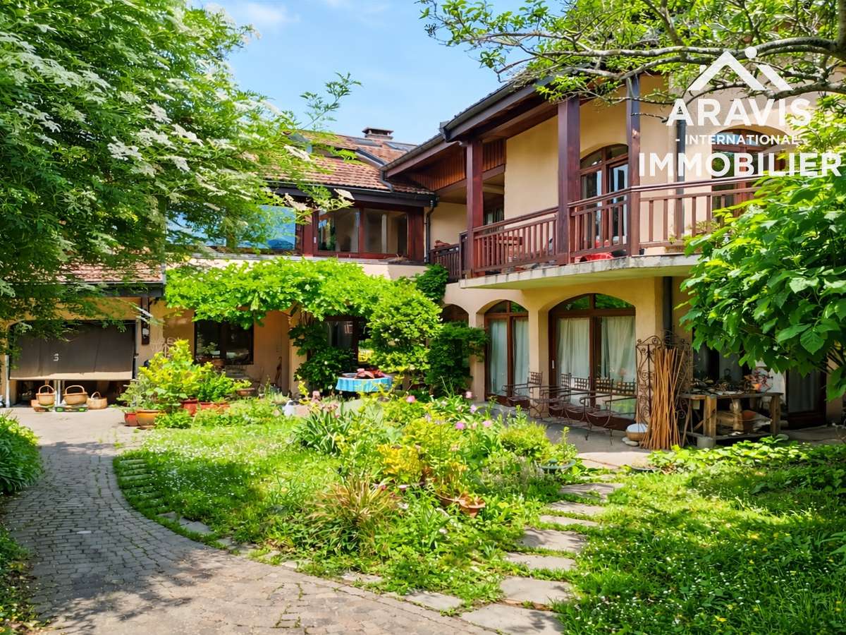 Maison Annecy-le-Vieux