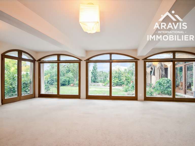 Maison Annecy-le-Vieux - 6 chambres - 266m²