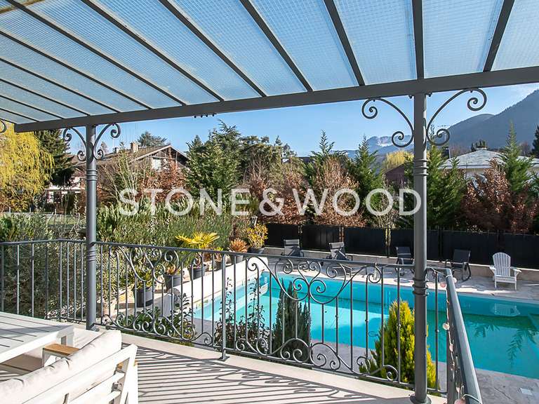 House Annecy-le-Vieux - 5 bedrooms - 254m²