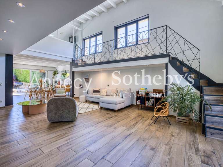 House Annecy-le-Vieux - 4 bedrooms - 210m²