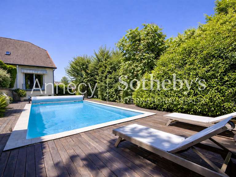 House Annecy-le-Vieux - 4 bedrooms - 210m²