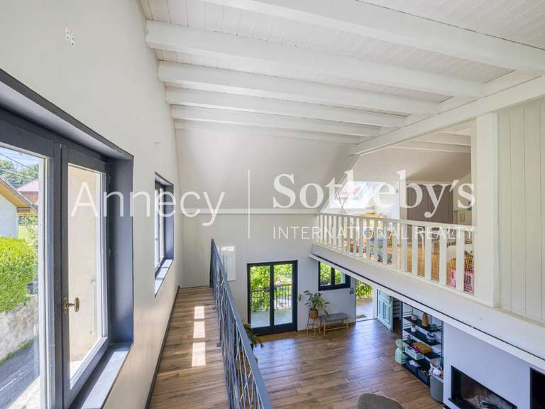 House Annecy-le-Vieux - 4 bedrooms - 210m²