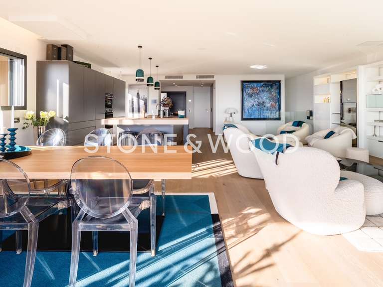 Maison Annecy-le-Vieux - 5 chambres - 260m²