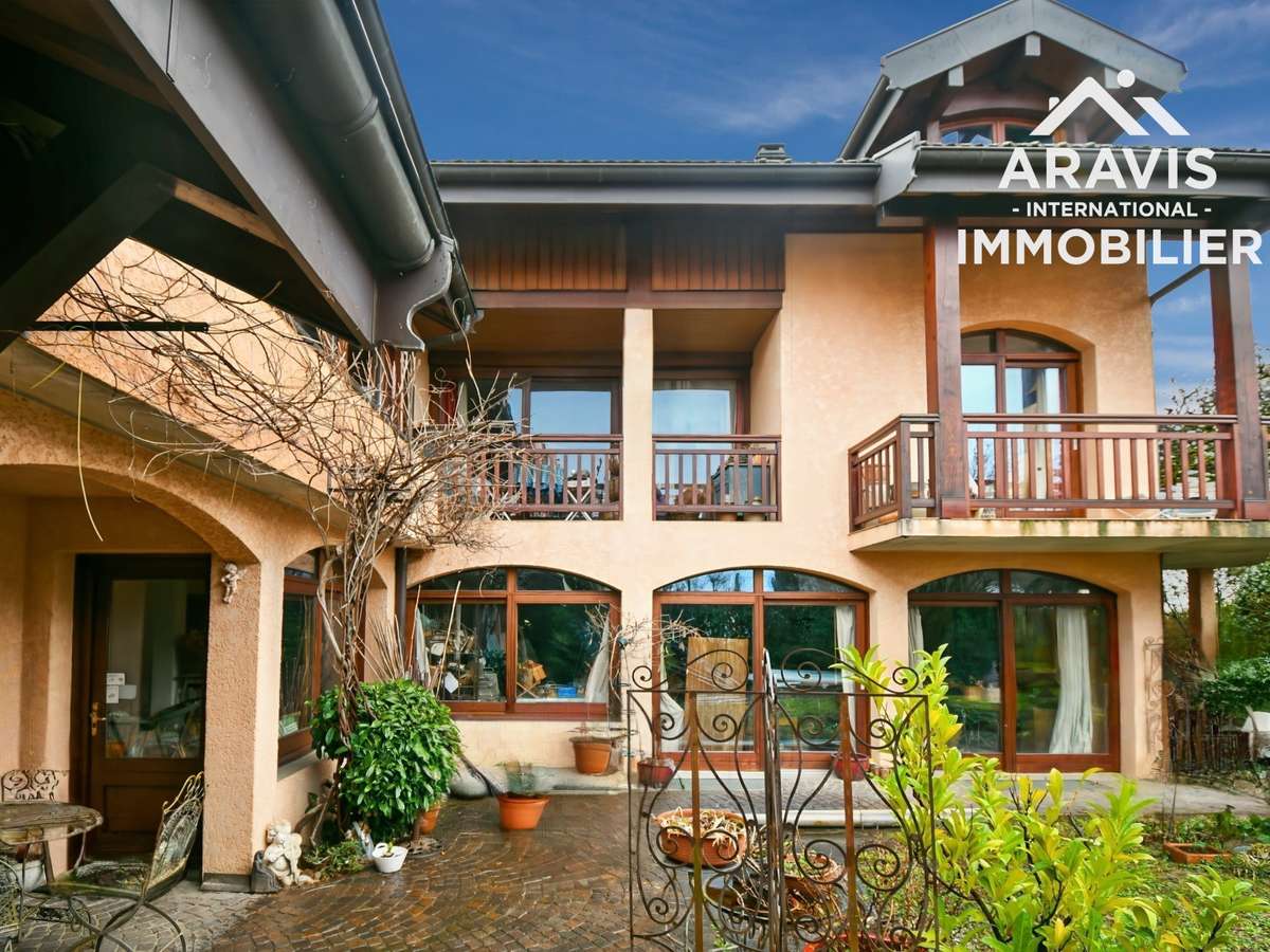 Maison Annecy-le-Vieux