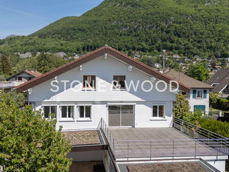 House Annecy-le-Vieux - 8 bedrooms - 265m²