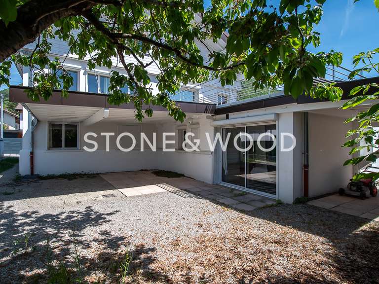 House Annecy-le-Vieux - 8 bedrooms - 265m²