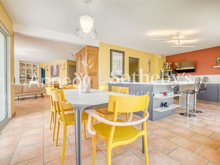 House Annecy-le-Vieux - 5 bedrooms - 189m²