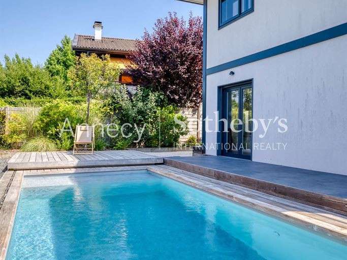 Maison Annecy-le-Vieux - 3 chambres - 105m²