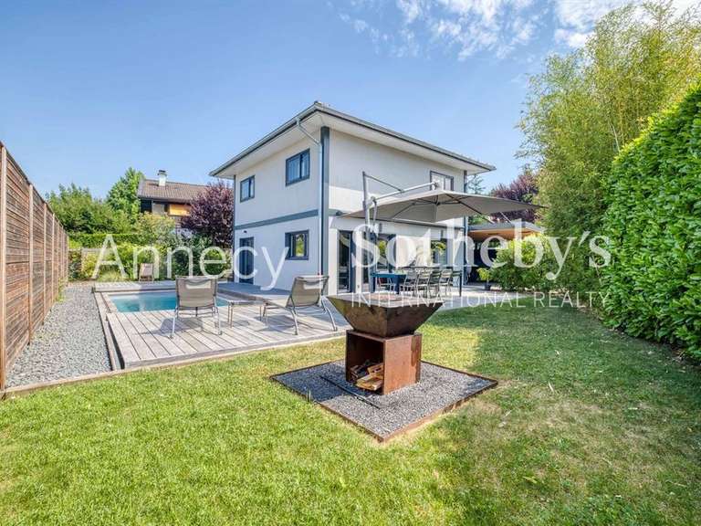 Maison Annecy-le-Vieux - 3 chambres - 105m²