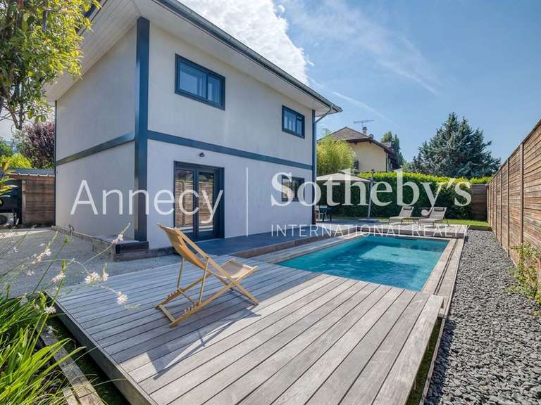 Maison Annecy-le-Vieux - 3 chambres - 105m²