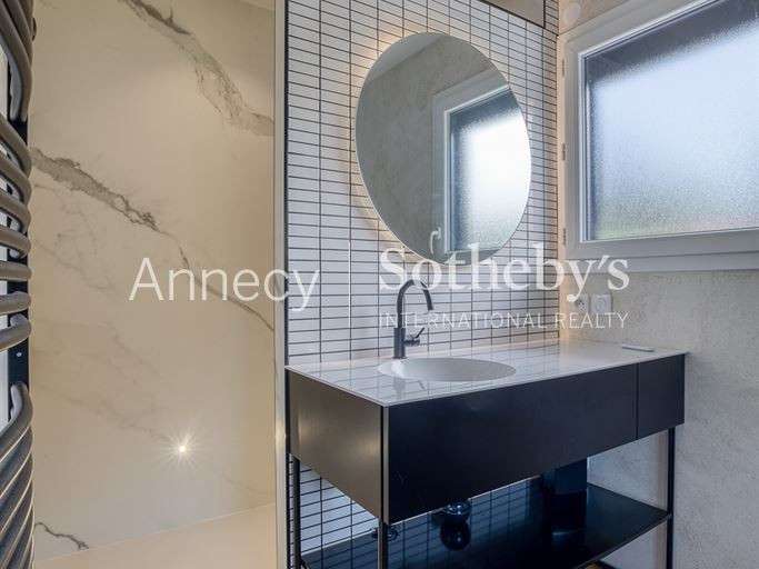 Maison Annecy-le-Vieux - 3 chambres - 105m²