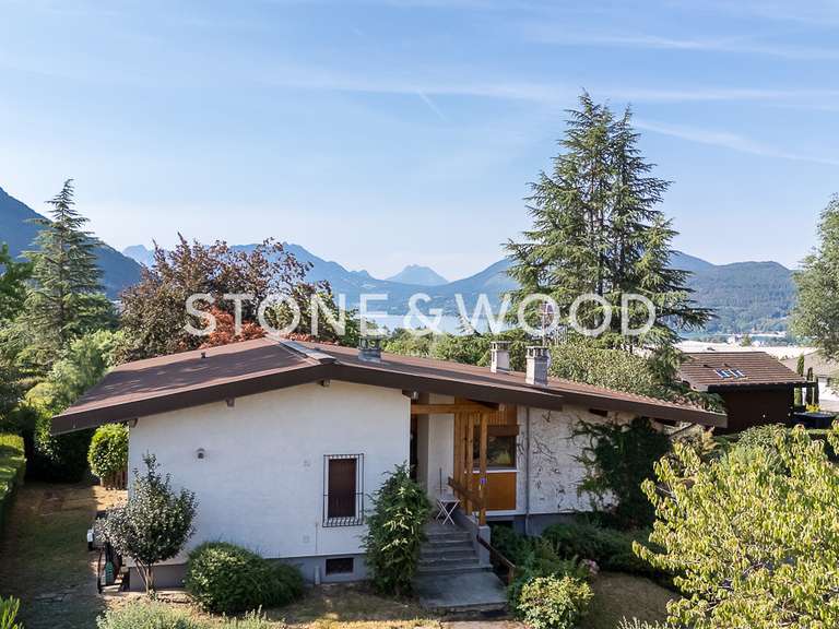 Maison Annecy-le-Vieux - 5 chambres - 224m²