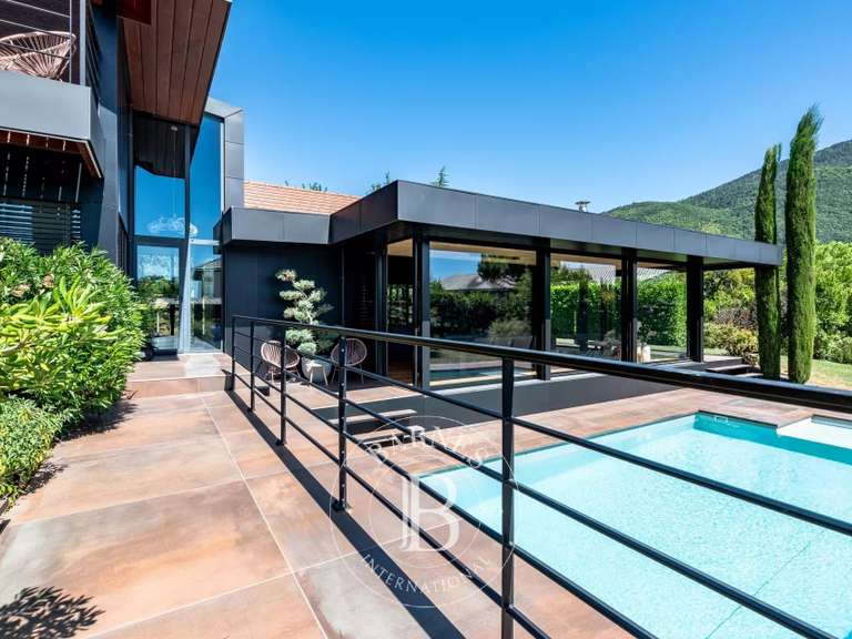 Maison Annecy-le-Vieux - 5 chambres - 430m²