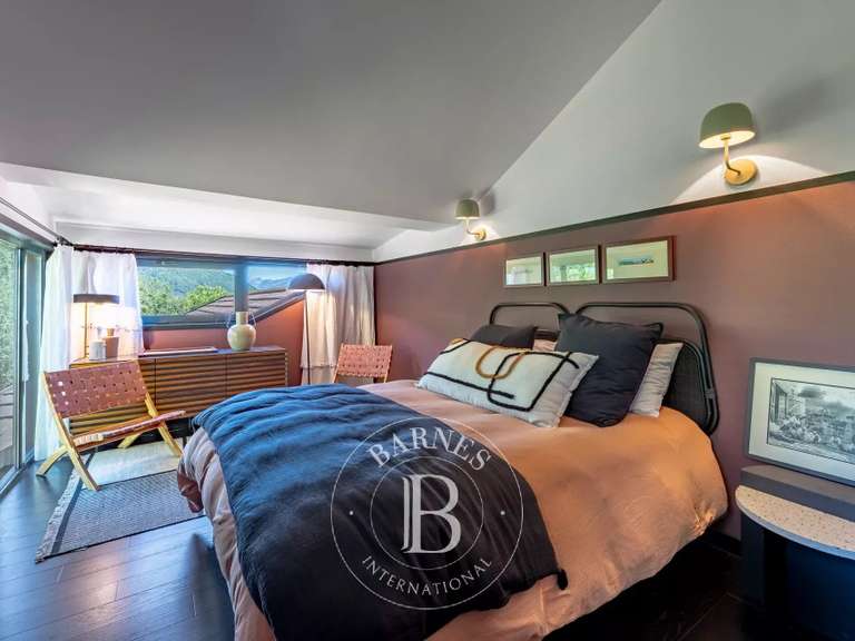 Maison Annecy-le-Vieux - 5 chambres - 430m²
