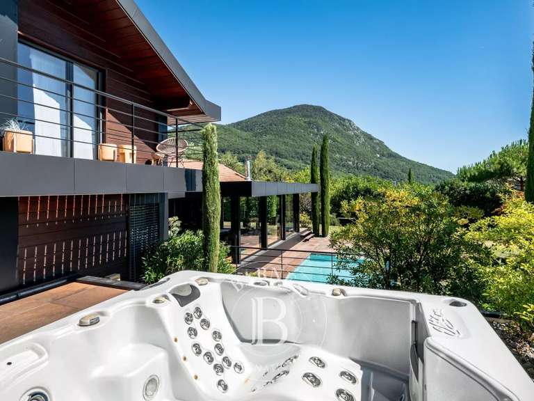 Maison Annecy-le-Vieux - 5 chambres - 430m²