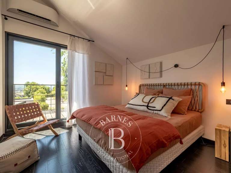 Maison Annecy-le-Vieux - 5 chambres - 430m²
