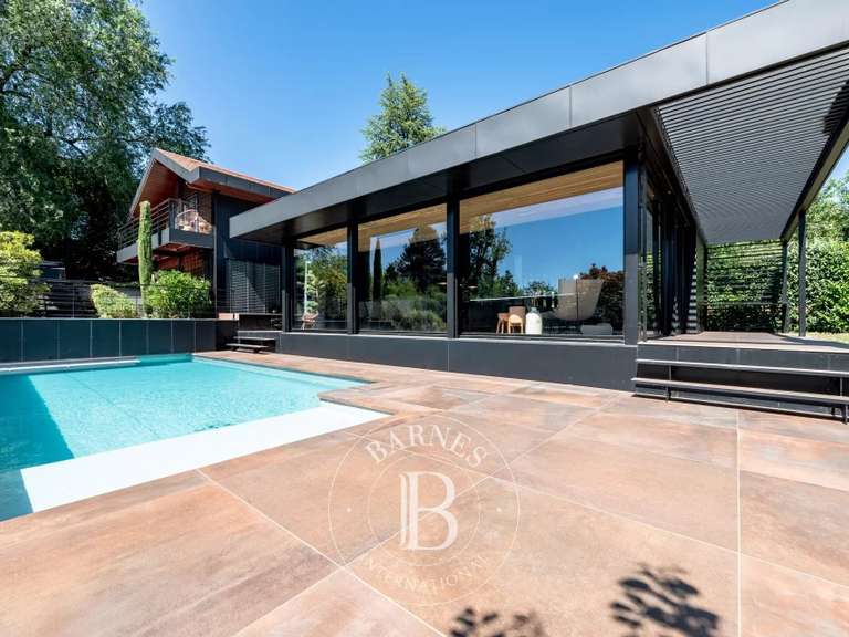 Maison Annecy-le-Vieux - 5 chambres - 430m²