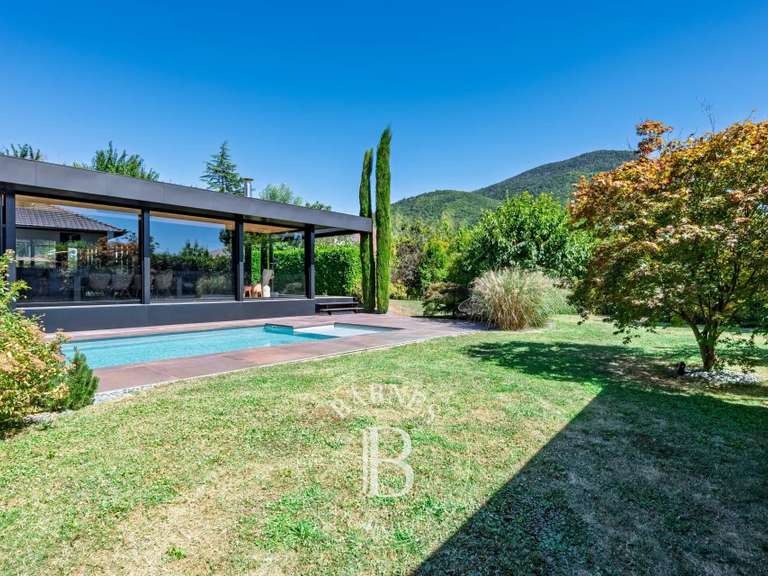Maison Annecy-le-Vieux - 5 chambres - 430m²