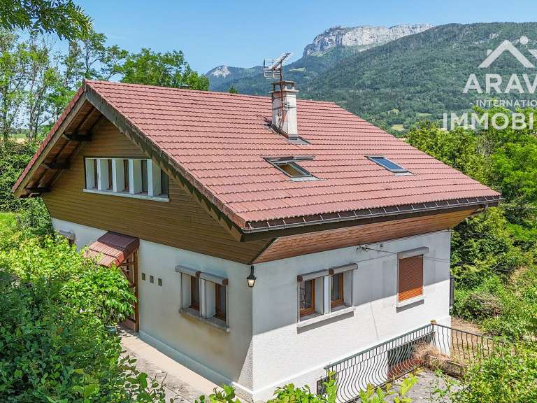 Maison Annecy-le-Vieux - 4 chambres - 150m²