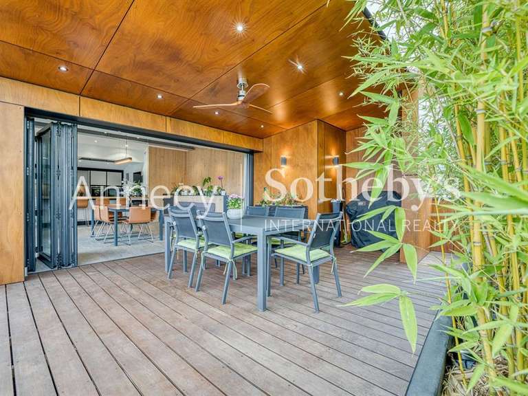 Maison Annecy-le-Vieux - 3 chambres - 174m²