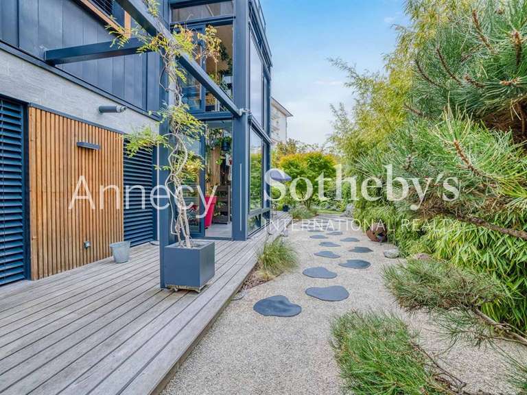 Maison Annecy-le-Vieux - 3 chambres - 174m²