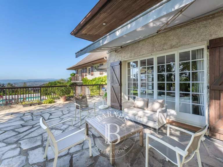 Villa Annecy-le-Vieux - 6 chambres - 382m²