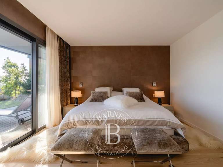 Villa Annecy-le-Vieux - 6 chambres - 254m²