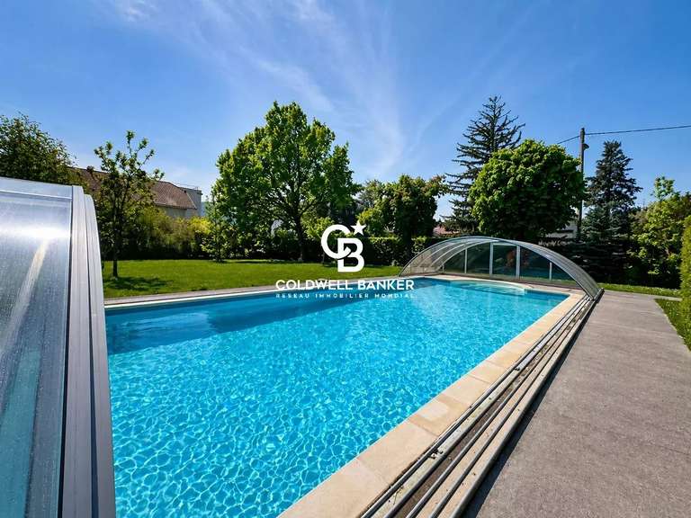 Maison Annemasse - 4 chambres - 360m²