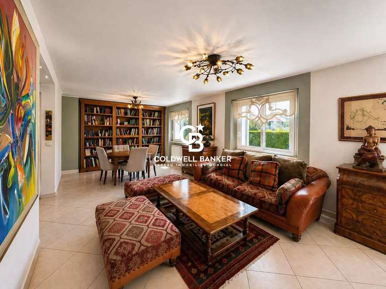 Maison Annemasse - 4 chambres - 360m²