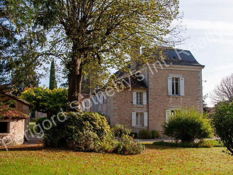 Maison Annesse-et-Beaulieu - 5 chambres - 523m²