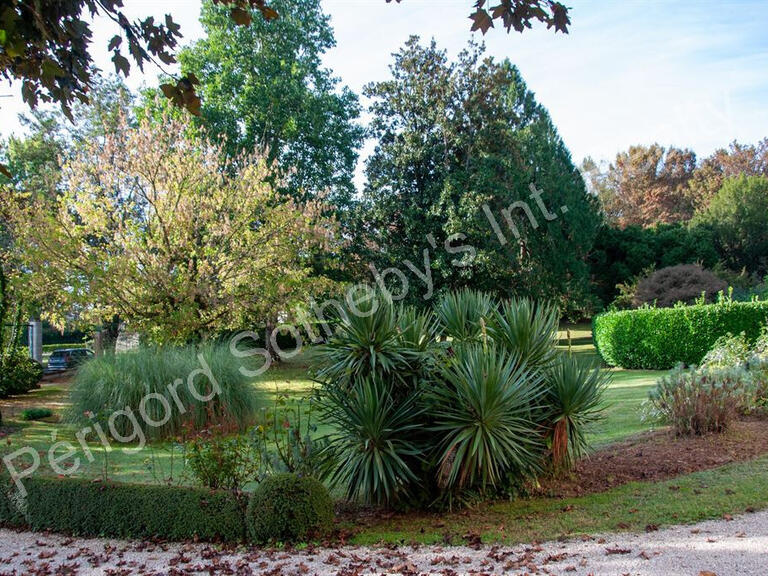 Maison Annesse-et-Beaulieu - 5 chambres - 523m²