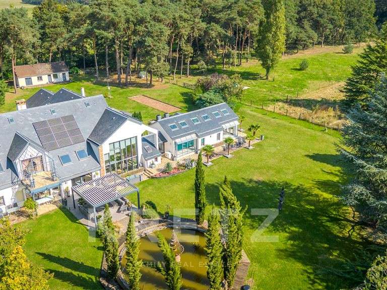 Maison Anneville-Ambourville - 7 chambres - 615m²