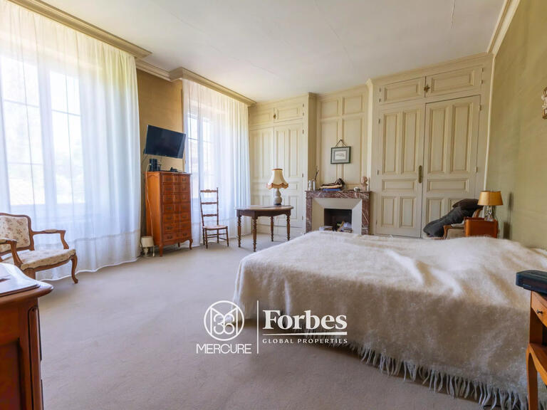 Maison Anneyron - 7 chambres - 330m²