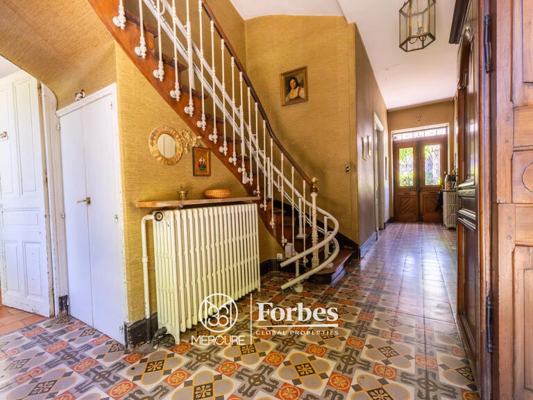Maison Anneyron - 7 chambres - 330m²