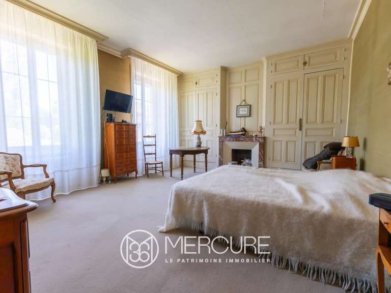 Maison Anneyron - 7 chambres - 330m²