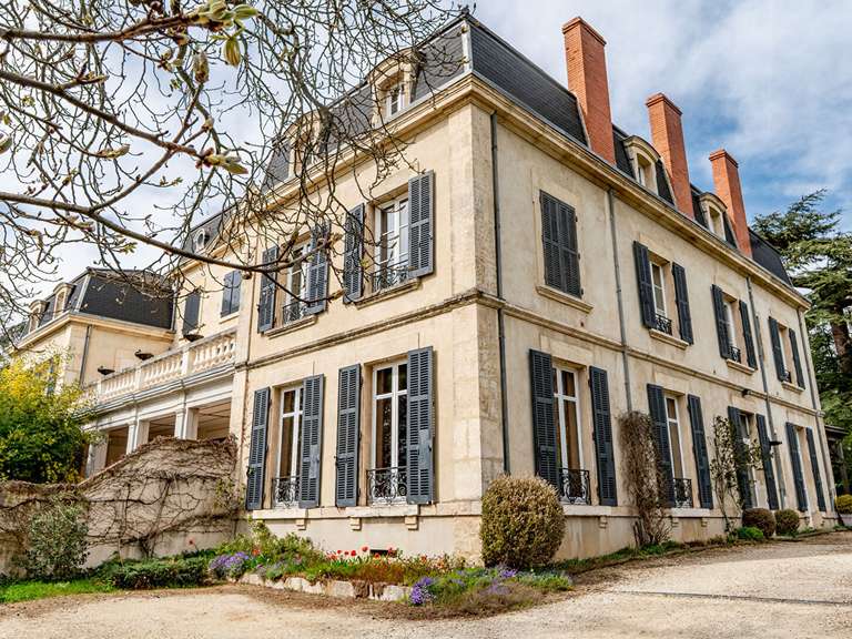 Maison Annonay - 6 chambres - 300m²