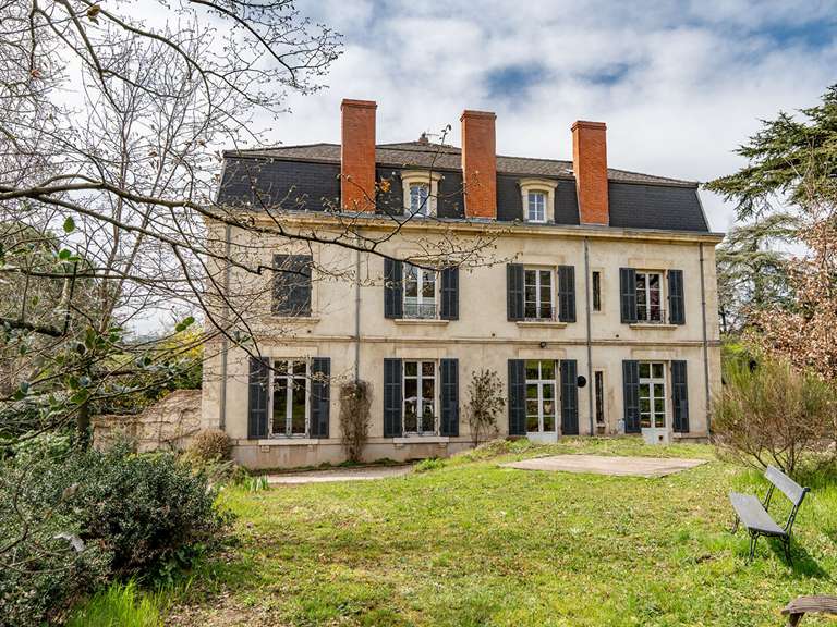 Maison Annonay - 6 chambres - 300m²