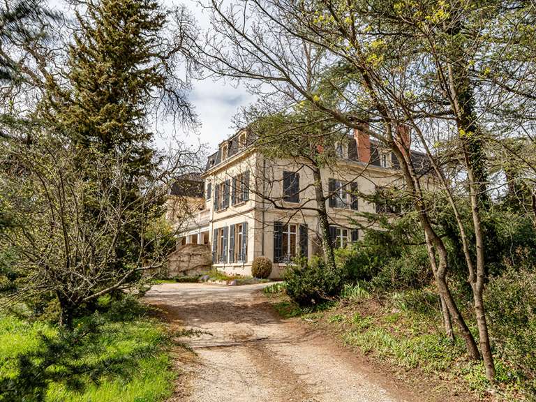 Maison Annonay - 6 chambres - 300m²