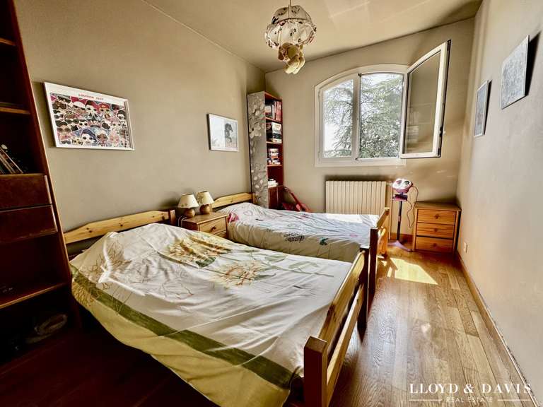 Maison Annonay - 5 chambres - 313m²