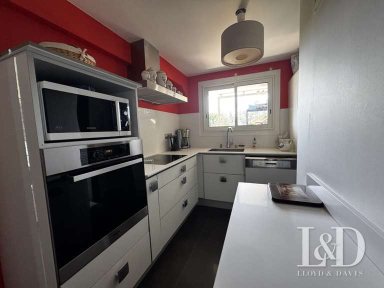 Maison Annonay - 5 chambres - 313m²