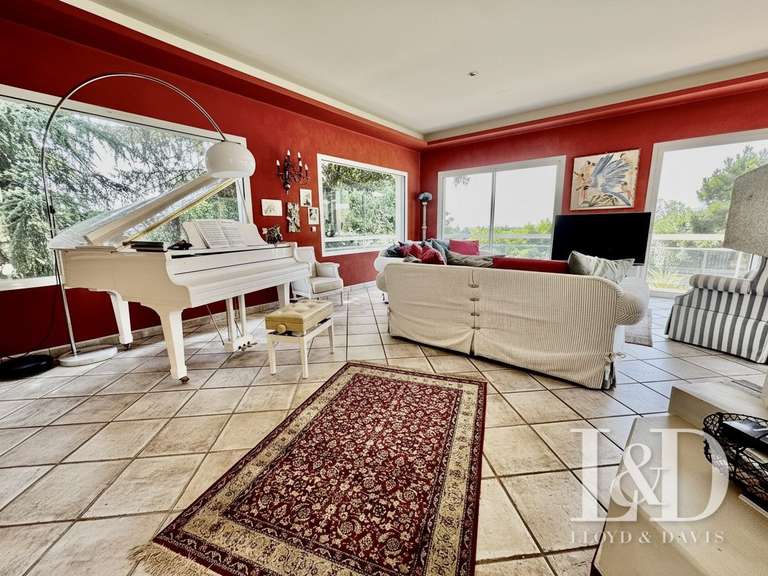 Maison Annonay - 5 chambres - 313m²