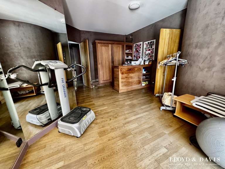 Maison Annonay - 5 chambres - 313m²