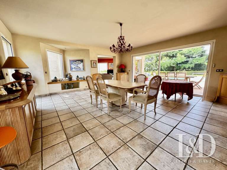 Maison Annonay - 5 chambres - 313m²