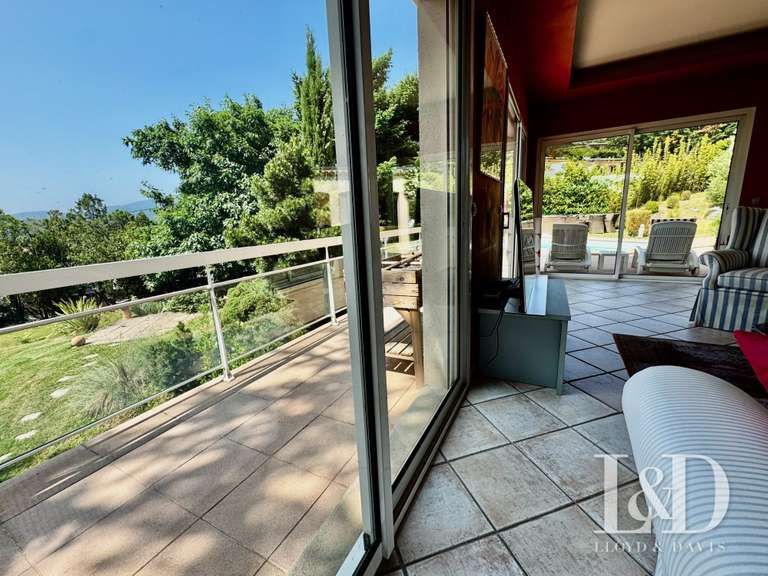 Maison Annonay - 5 chambres - 313m²