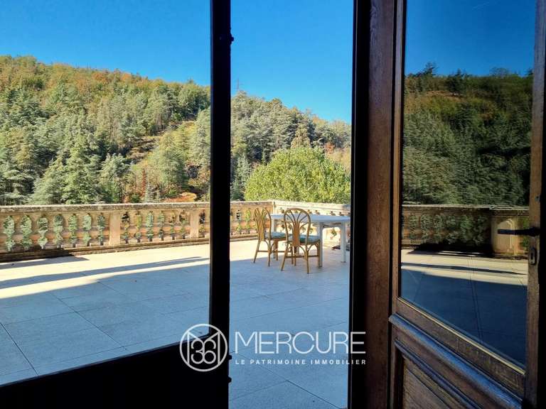 Propriété Annonay - 10 chambres - 560m²