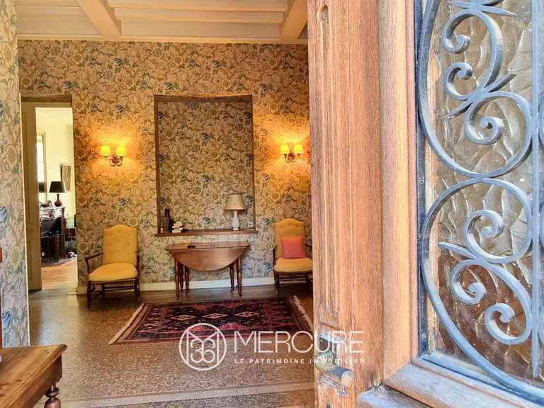 Propriété Annonay - 10 chambres - 560m²